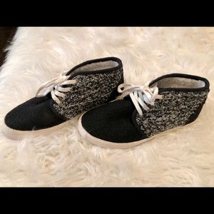 Roxy Fuzzy Shoes